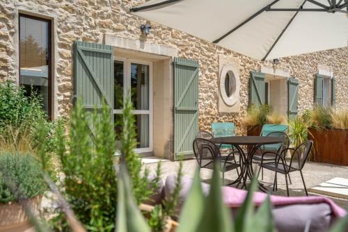 La Cour des sens, domaine d'hôtes- Spa piscine chauffée 4