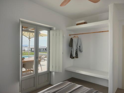 2 bedrooms, 3 beds