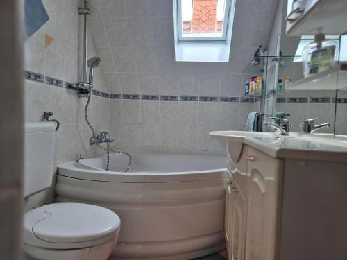 Ванна кімната, Ferienwohnung Eira am nahen schönen Edersee Waldeck -Sachsenhausen (Ferienwohnung Eira am nahen schonen Edersee Waldeck -Sachsenhausen) in Вальдек