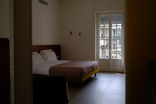Junior Suite with Balcony image 4