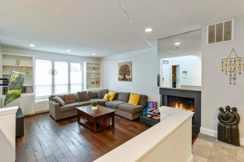 Iekārtas, Pet-Friendly Beach Getaway, Relax by the Bay! in Whitehall Manor (MD)