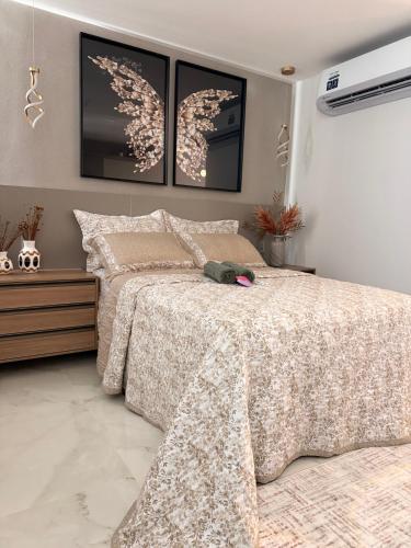 Flat luxury hotel cove