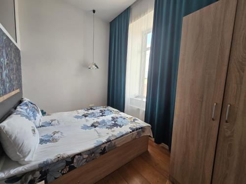 Flat in Gyumri, Гюмри (фото 8)