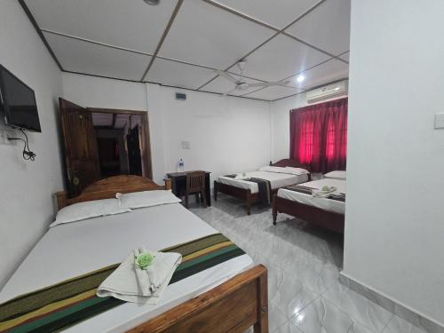 Family Room with Private Bathroom image 1