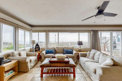 Cozy Carmet Cottage in โนวาโต (CA)