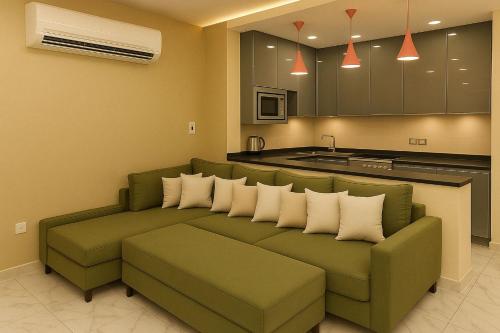 Elegant Family Chalet with Pool View in Porto Said Resort, `Ezbet Shalabi el-Rûdi (photo 9)