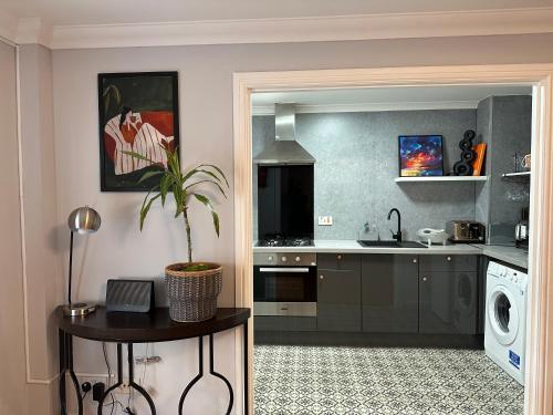 Private Main Door Lovely 2 bedroom apartment, Edimburgo (foto 5)