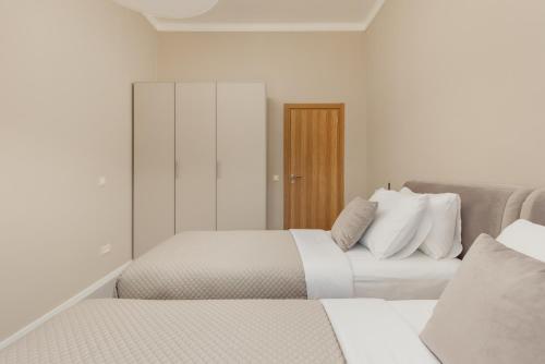 Three-Bedroom Apartment with Sea View room in Sky Bay Residence