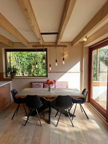 Juneberry Ecolodge Bergen in Bergen