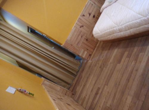 The Himalayan Walnut House - Tirthan in Chippni