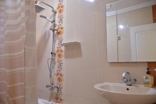 Apartment image 4