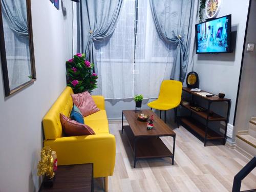 Industrial Art Studio - Top Center - plus Free Vouchers & Gift, Sofia (Foto 8)