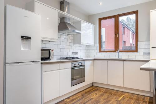 Grovefield Getaway in บอลลีมาคาร์เรต