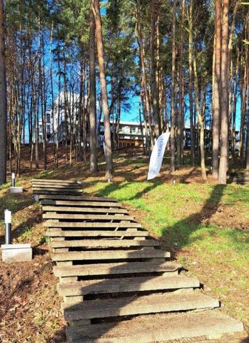 2 pokoje w KORONIE DRZEW apartament nad Zalewem