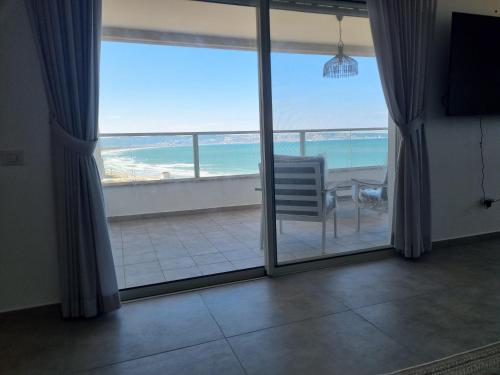 Beachfront Gallery in Acre