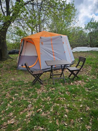 Šeberák - ubytování v chatičkách a v luxusních stanech Šeberák - ubytování v chatičkách a v luxusních stanech