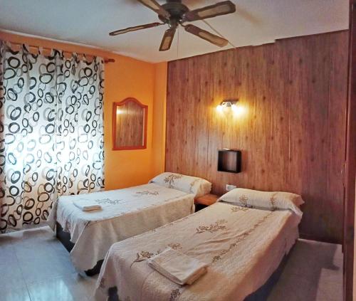 Hostal Cristina - image 11