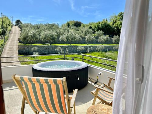 Tiny House with Hot Tub & View, Ulcinj