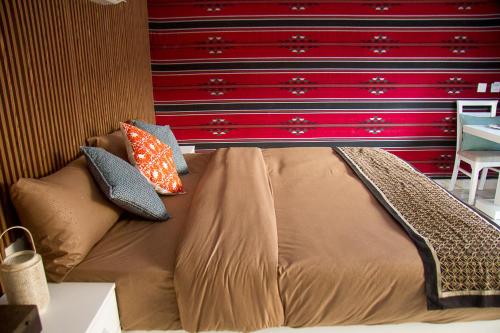 Deluxe Double Room image 9