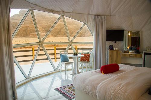 Double Room with Mountain View image 7