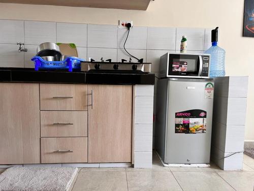 Cuina, Lux Suites Cavendish Square Apartments in Mlolongo