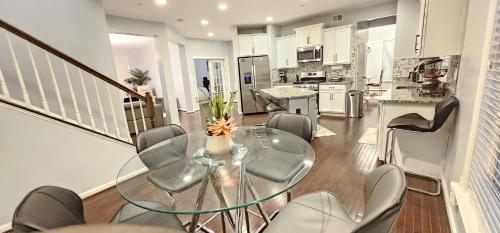 Luxury Living at Woodmore in Glenarden (MD)