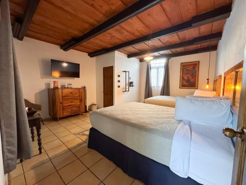 Hotel Cacique Real, Antigua Guatemala (Foto 11)