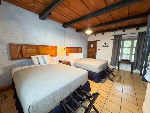 Hotel Cacique Real, Antigua Guatemala (Foto 9)