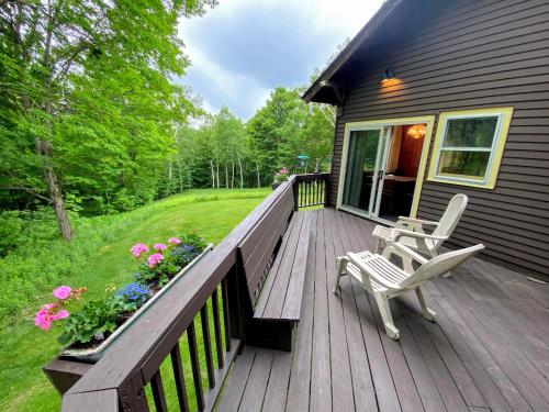 23SR Traditional Austrian Chalet at the base of Cannon Ski Area in Franconia Notch