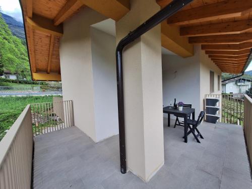 Erkély/terasz, Loft Panoramico Valle dei Laghi in Vezzano