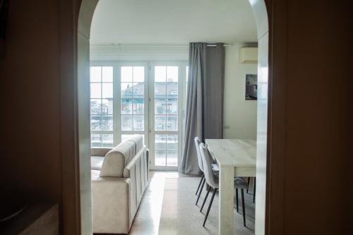 Experience Milan from the Alto Panoramic Penthouse in Milan, Řím (fotografie 3)