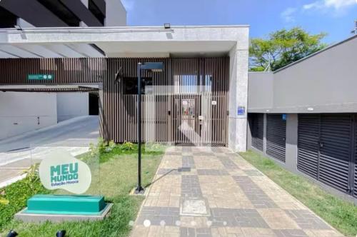 Quarto Individual novinho in กัมบูซิ