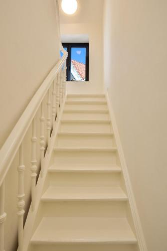 Stylish 1BR close to KMSKA, Amberes (foto 10)