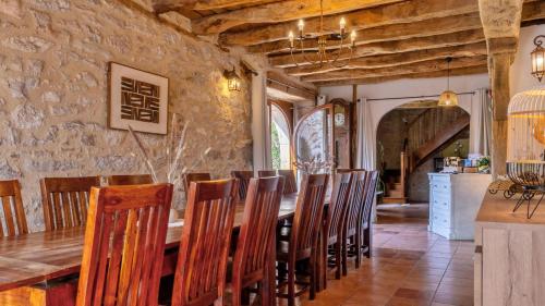 Ēdiens un dzērieni, Chambres et Jardin de Pierres in Espédaillac