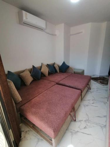 شالية فندقي غرفة ورسيبشن وحمام ومطبخ مكيف بالكامل بورتو سعيد Porto Said, Port Said (foto 5)