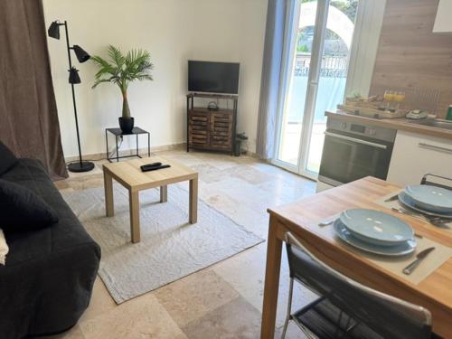 Studio cosy, terrasse, proche Mer et tramway, Nice (photo 10)