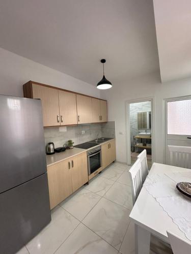 One-Bedroom Apartment image 10