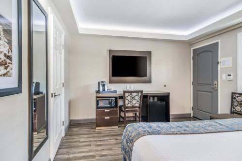 Inn at 50 - Long Beach Convention Center in Long Beach, USA