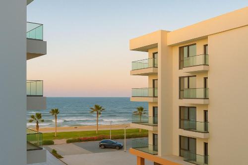 Beachfront Chalet in Porto Said Egypt Perfect Getaw, `Ezbet Shalabi el-Rûdi