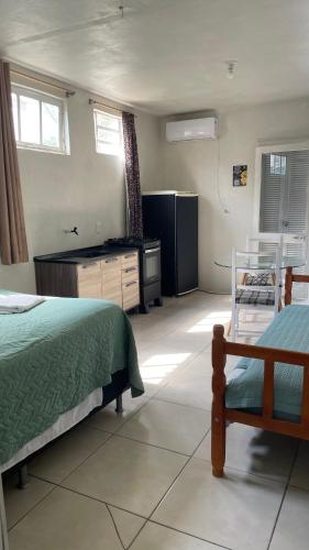 1 double bed, 1 twin bed