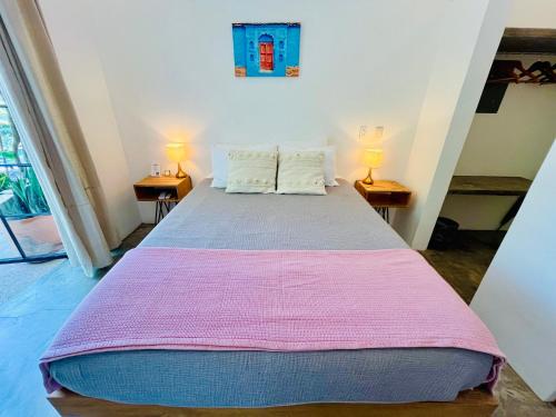 Queen Bed, Full Kitchen, Air Conditioning, Pool, Fast Wifi - Mar at Casa Calavera in San Francisco, Mexico