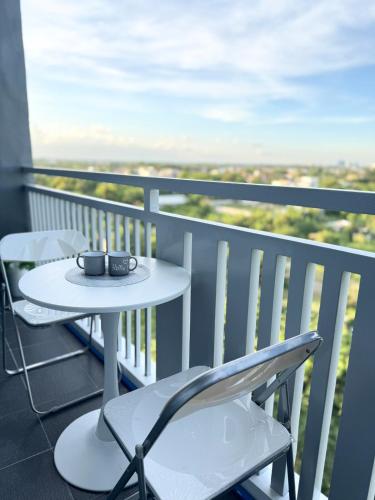 Cozy Staycation Studio in Iloilo by Alfasuite Iloilo near Amosup Seamen's Hospital