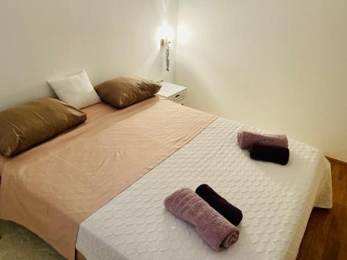 One-Bedroom Apartment with Balcony image 7