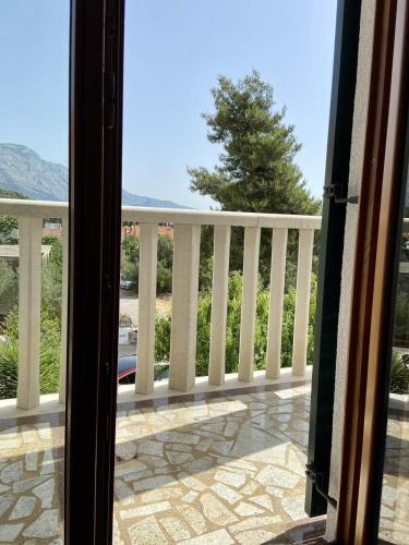 One-Bedroom Apartment with Balcony image 1