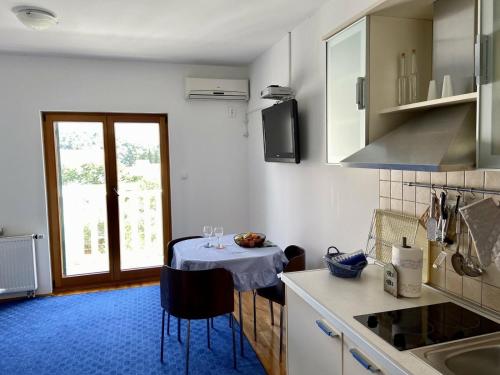 One-Bedroom Apartment with Balcony image 2