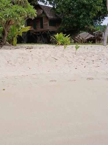 Serenity Treehouse 2 in Port Olry