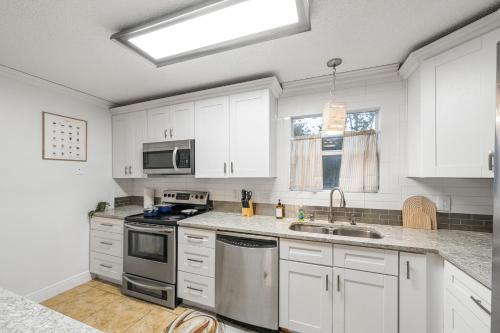13802 M2 6BR SAIA Morgans Randolph AFB in San Antonio, USA