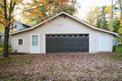 Historic Gull Lake Gem - Beach and Sunset Views