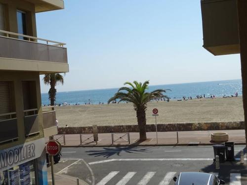 Appartement 2 pièces climatisé avec WIFI près de la plage - FR-1-833-16 (Appartement 2 pieces climatise avec WIFI pres de la plage - FR-1-833-16) in Les Arenes