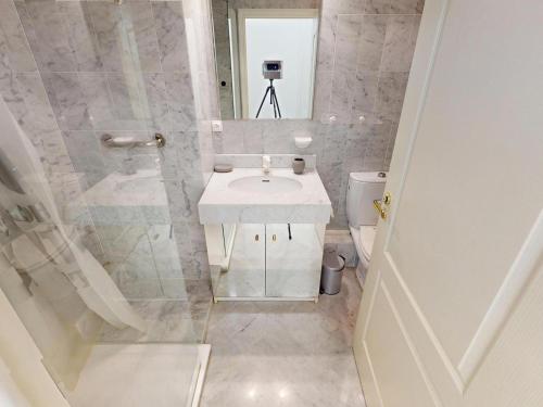 Apartment image 10